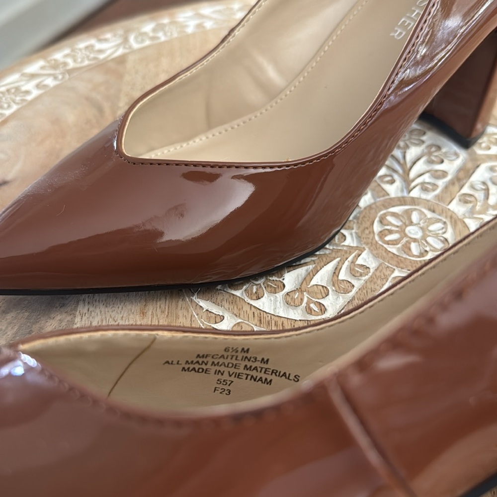 Marc Fisher Brown Patent Pointed-Toe Pumps - Picture 3 of 11